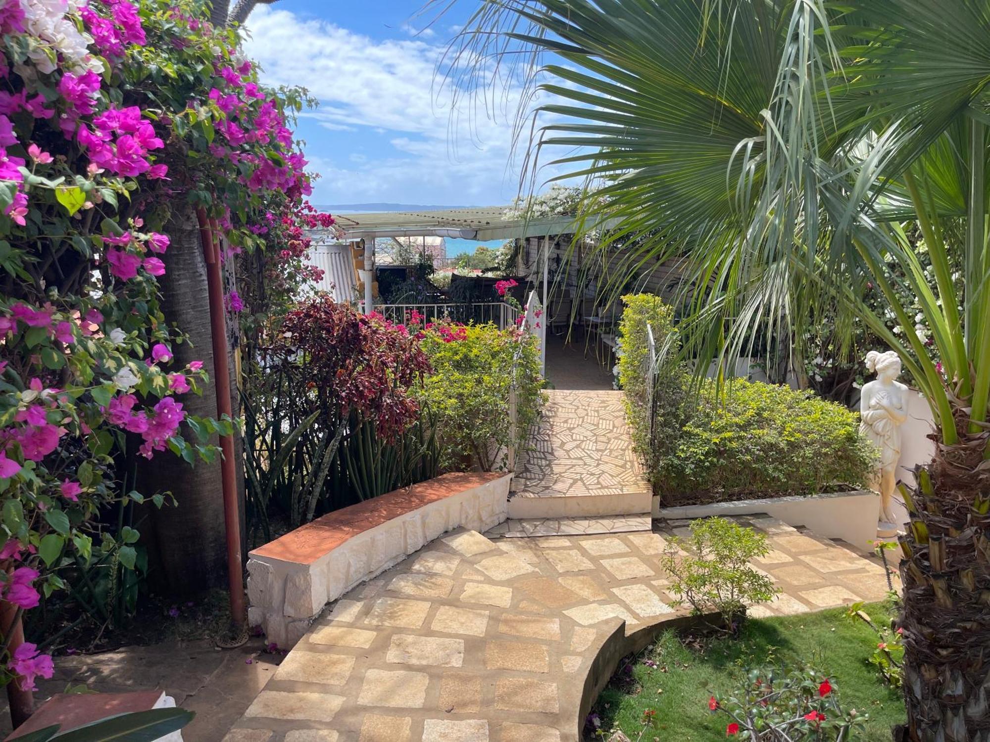 Le Jardin Exotique Hotel Antsiranana Ngoại thất bức ảnh